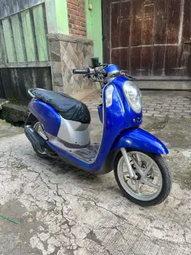 scoopy FI 2016 plat A