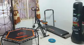 Trampoline Baru dipakai 1 kali ukuran besar