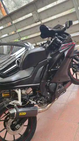 Yamaha r15 v3 kondisi simpanan kaya baru naaih kinclong