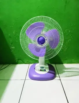 KIPAS ANGIN DUDUK 12 INCI MERK SANEX MANTAP ANGIN NYA.