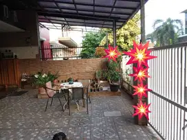 Dijual Rumah Strategis di Harapan Indah Bekasi