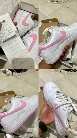 Nike Air Force 1 Low white pink