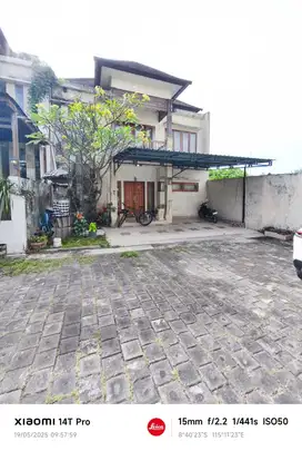 Rumah cluster one gate strategis mahendradatta jl6mtr garase 2mobil