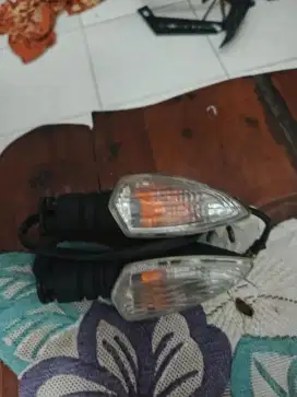 Lampu sein ORI R15 v3 Copotan