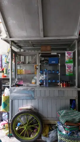 Rombong jualan aluminium