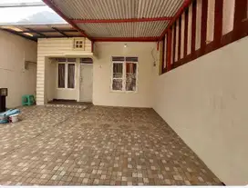 Rumah dijual di Taman royal 3. Tangerang