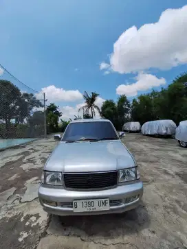 KIJANG LGX 2.0 MATIC 2001