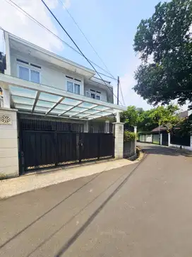 Rumah Dijual Kebayoran Lama. Dkt Gandaria, Pondok Indah - NEGO