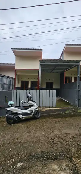 RUMAH MINIMALIS MODERN DI LEYANGAN UNGARAN BARAT