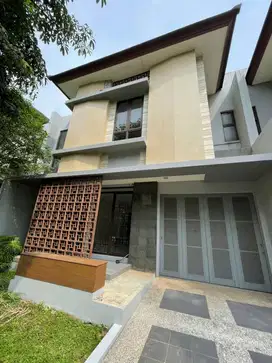 Dijual cepat Rumah 2 lt Siap huni di Precia The Eminent