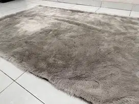 Karpet Aesthetic Bulu Tebal Luxe Faux Fur 100x150cm