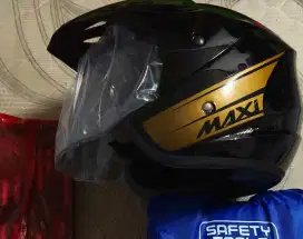 Helm Maxi Yamaha Nmax Baru dari Dealer