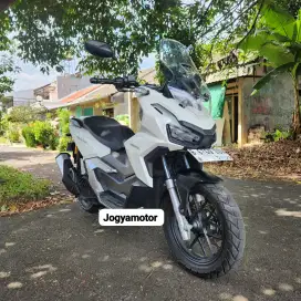 KM 8000/LIKE NEW Honda ADV 160 2024 No minus