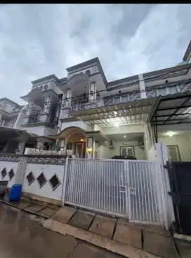 Over Kredit 185juta dijual Rumah 2 Lantai minimalis di Sukmajaya Depok