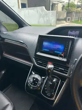 Toyota Voxy 2019 Bensin