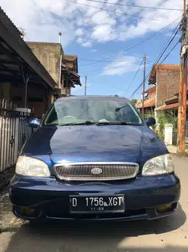 Kia Carnival 2000 Bensin