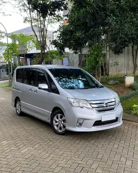 (Cash) Nissan Serena HWS 47rb Km 2014 Antik Full Orisinil Service Rec