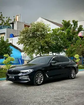BMW 520iD G30 Diesel Solar Hitam 2017 Tdp Murmer Ori Menarik Bu Antik