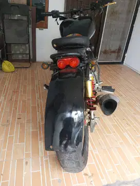 Motor custom bobber 225cc