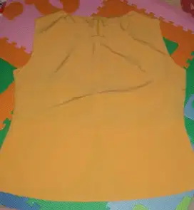 Baju warna orange