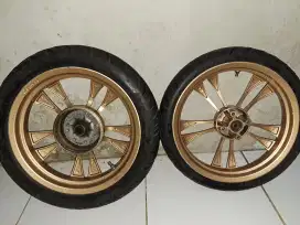 Pelek racing V rossi Venom Cosmic 215 250 Ring 14 Vario 125/150 Mio