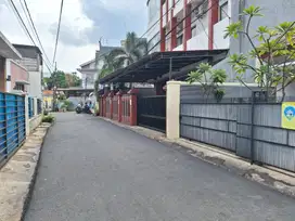 Rumah siap huni indah menawan di Matraman Mantap