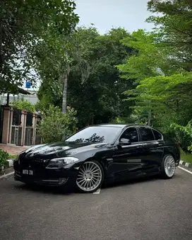 BMW 523i E60 F10 Hitam 2011 Tdp Murmer Ori Menarik Bu Antik Simpan Bar
