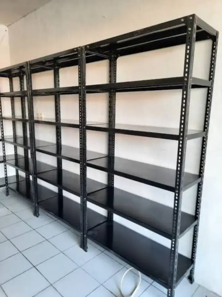 Rak besi serbaguna tersedia berbagai ukuran dan bahan berkualitas