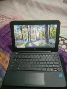 HP Notebook 11-f105TU - 11.6 Inci - Intel Celeron N2840-2 GB RAM-256GB