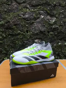 Sepatu Futsal Adidas Predator Accuracy 3 IN