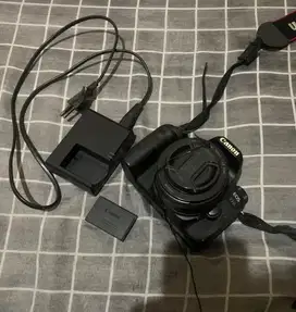 Kamera Canon EOS 77D