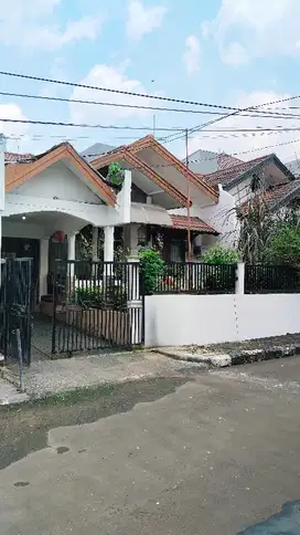 Jual MURAH rumah 1 lantai di Pesona Depok Estate, Margonda Depok