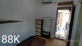 KOST murah Ac + Kamar Mandi Dalam perbatasan ciledug - jaksel