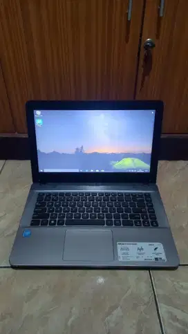 Laptop asus windows 10