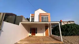 MILIKI RUMAH INI 700JTAN 2LANTAI FREE BIAYA2