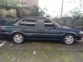 Sedan Toyota Corolla twincam 89