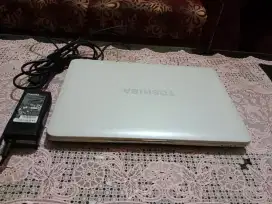 laptop toshiba satelit L830 ram8/HHD 500gb intel core i5 no minus
