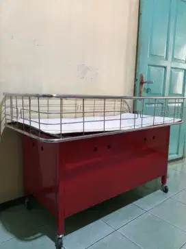 Etalase usaha/rak dagangan