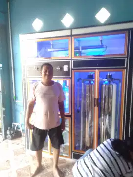 Depot air minum isi ulang galon