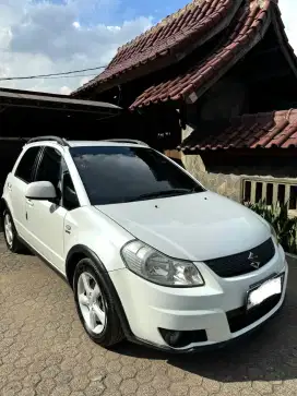 Suzuki X Over 2009 Matic Putih Langka