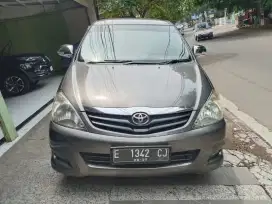 Kijang Innova G 2010 MT