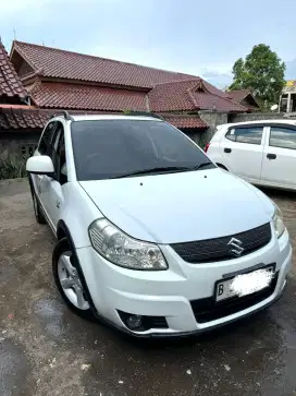 Suzuki X Over 2009 Matic Putih Langka