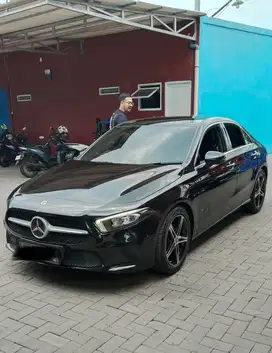 Mercedes-Benz A200 2021 Bensin