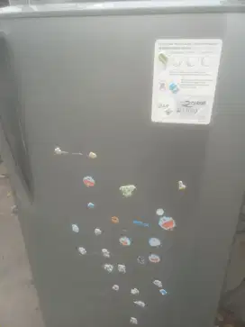 Di jual freser rak ea batu normal merk LG