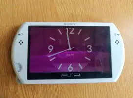 PSP GO N1001 Mulus plus Mmc