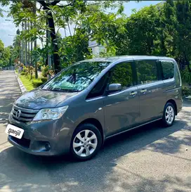 SERENA 2.0 X CVT 2013