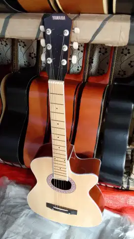 Gitar yamaha fg225