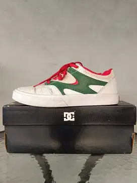 Sepatu DC Kalis Vulc Size 39