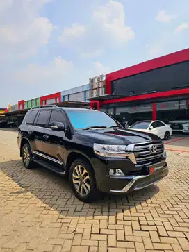 LAND CRUISER VX 200 2012 ( UPGRADE FACELIF MODEL 2018)