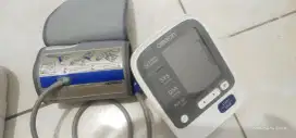 ALAT TENSI DARAH DAN PENGUKUR SUHU